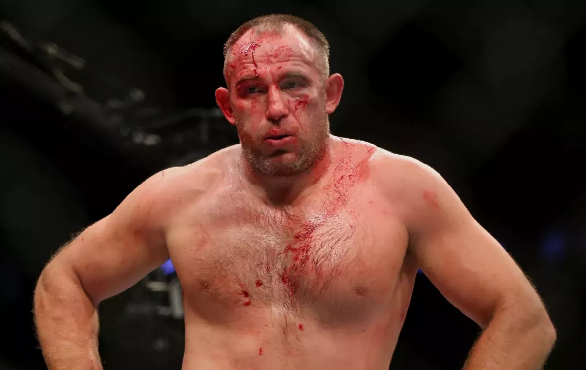 44letý veterán UFC si připsal šedesátou výhru v MMA! V zákulisí ukázal soupeři, jak ho ukončil