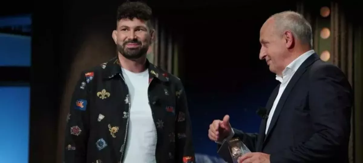 Attila u Krause: diváky bavil „cikáním“, mluvil i o čase odvety s Vémolou
