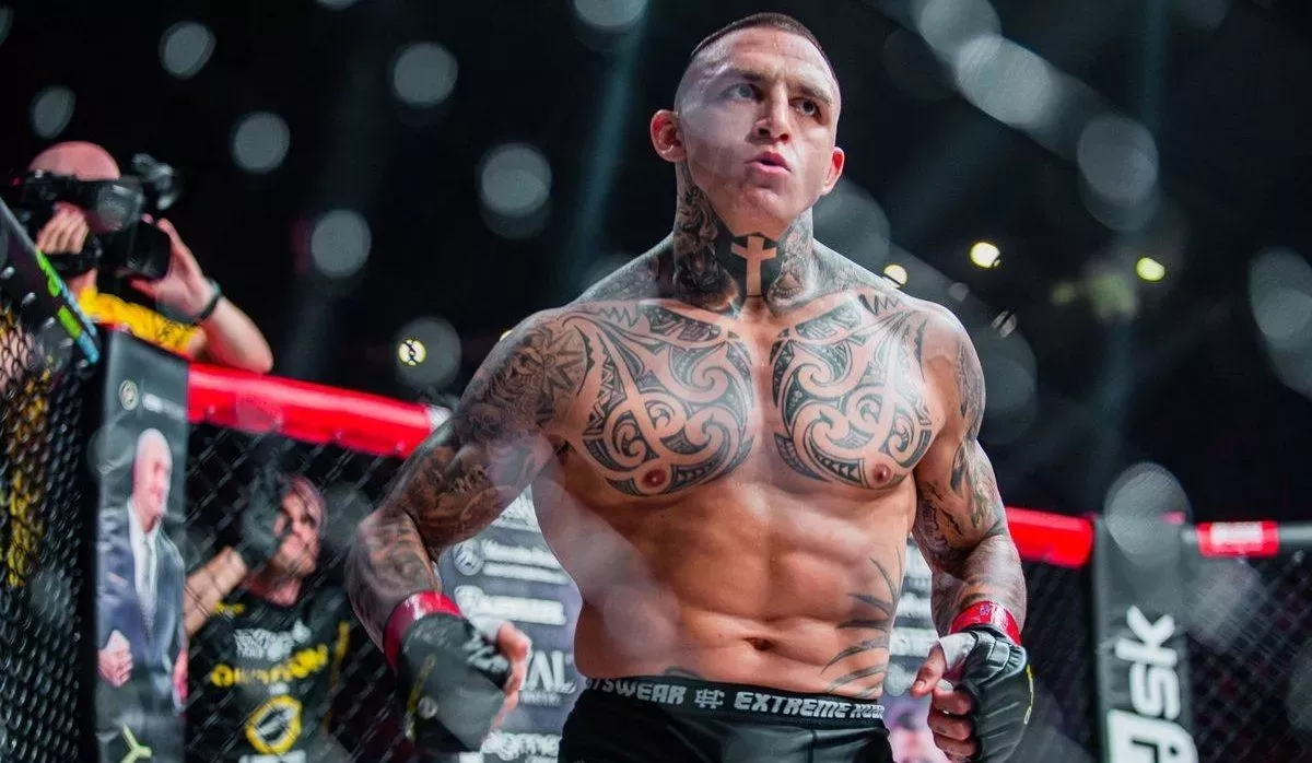 Bojovníci Fabriq MMA si na váze vedli jako suveréni. Kdo z nich slíbil nejrychlejší výkon večera?
