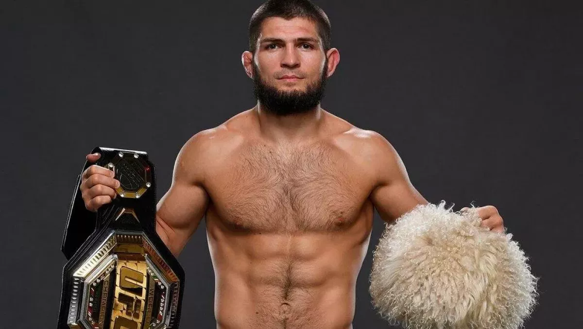 Borci, kteří v MMA nikdy nepoznali porážku. Mašinám na vítězství vládne Nurmagomedov