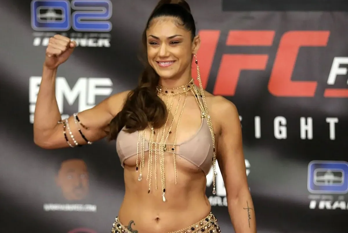 Bouři dvou boxerek zakončila překvapivá facka