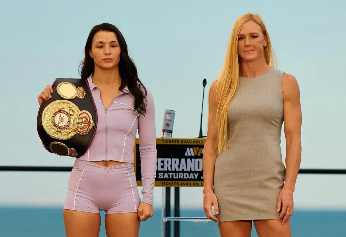 Bum a konec. Srážka hlav ukončila zápas v ringu