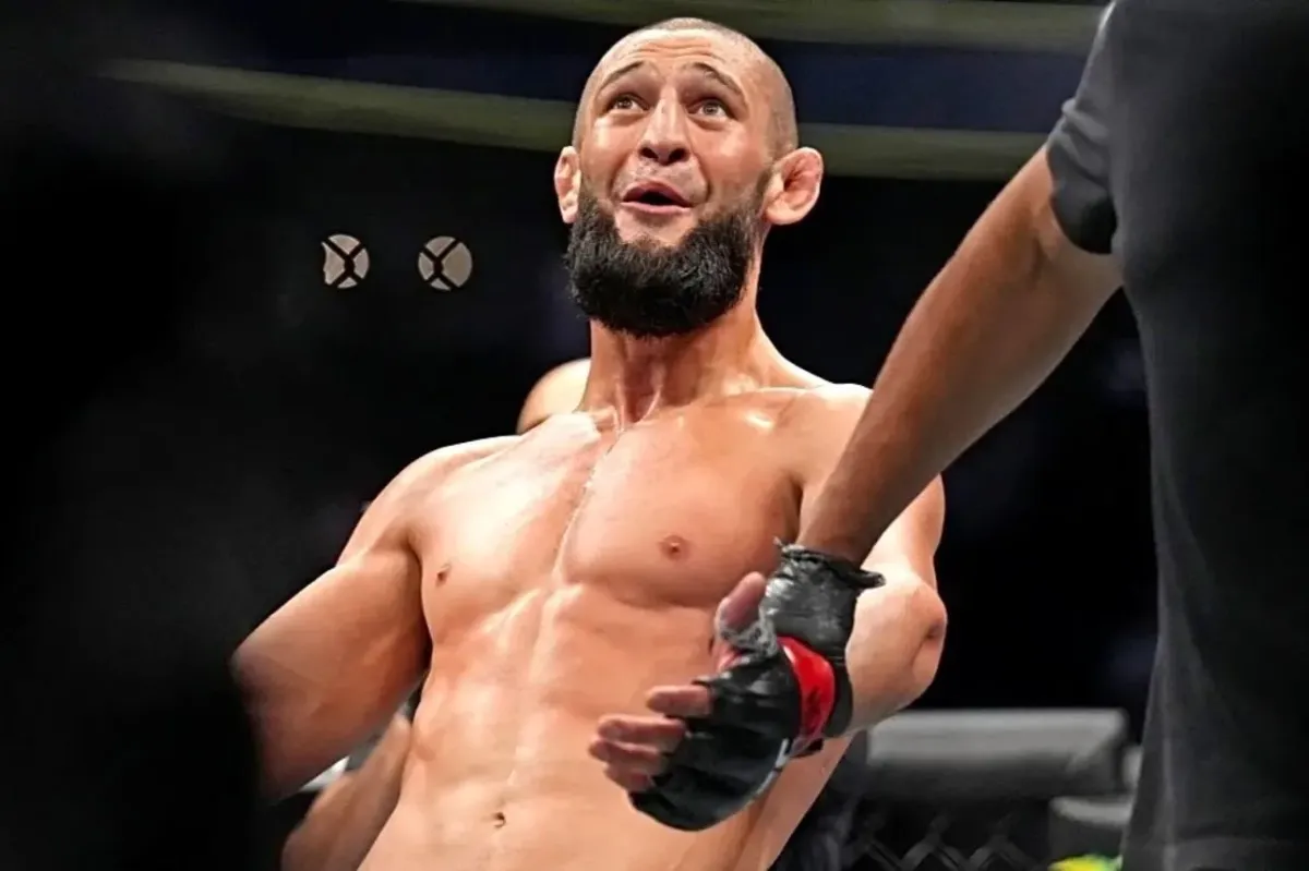 Čekání na Chimaeva a nedočkavý Strickland na váze UFC