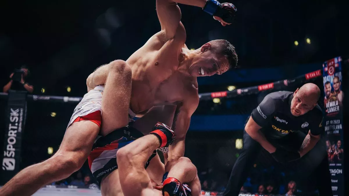 Černý den pro bojovníka Kozmu. Krutou odplatu vnímá jako velké zklamání, nepůjde ani do gymu