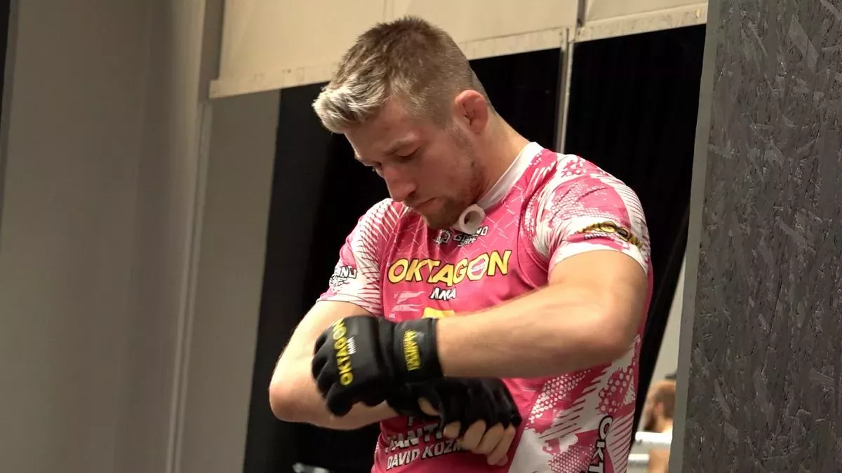 Český gladiátor kráčí za snem. Do klece jde pro miliony, na dosah má i další radost