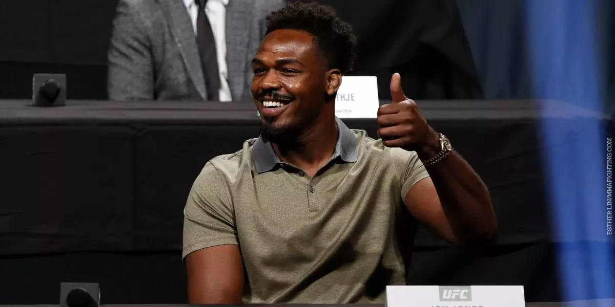 Další indicie, že se GOAT Jon Jones vrátí do boje ještě letos?