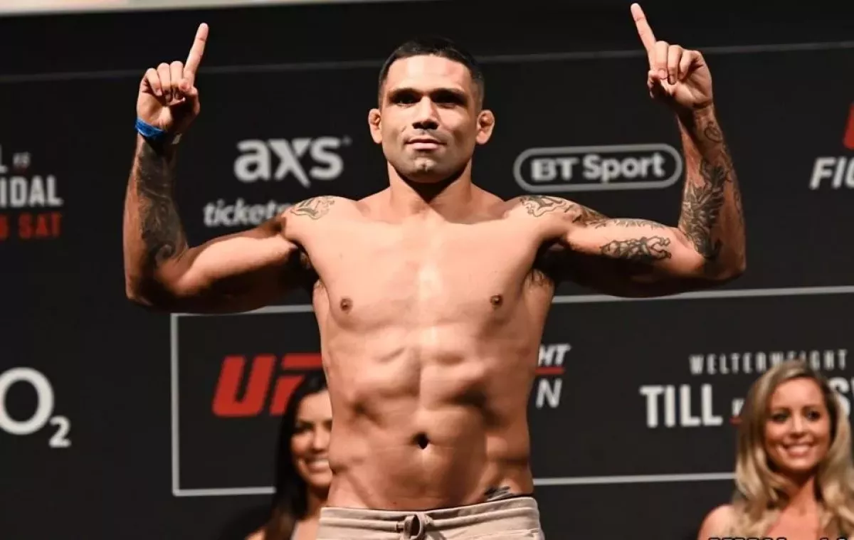 Do sportovního důchodu odešel ten, který jako první v UFC porazil šampiona Edwardse