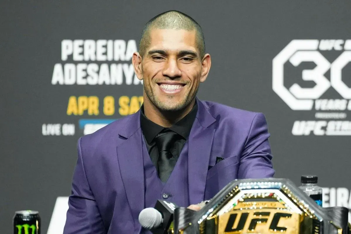 Drsňák s dobrým srdcem. UFC vyznamenala Pereiru za jeho charitativní činnost