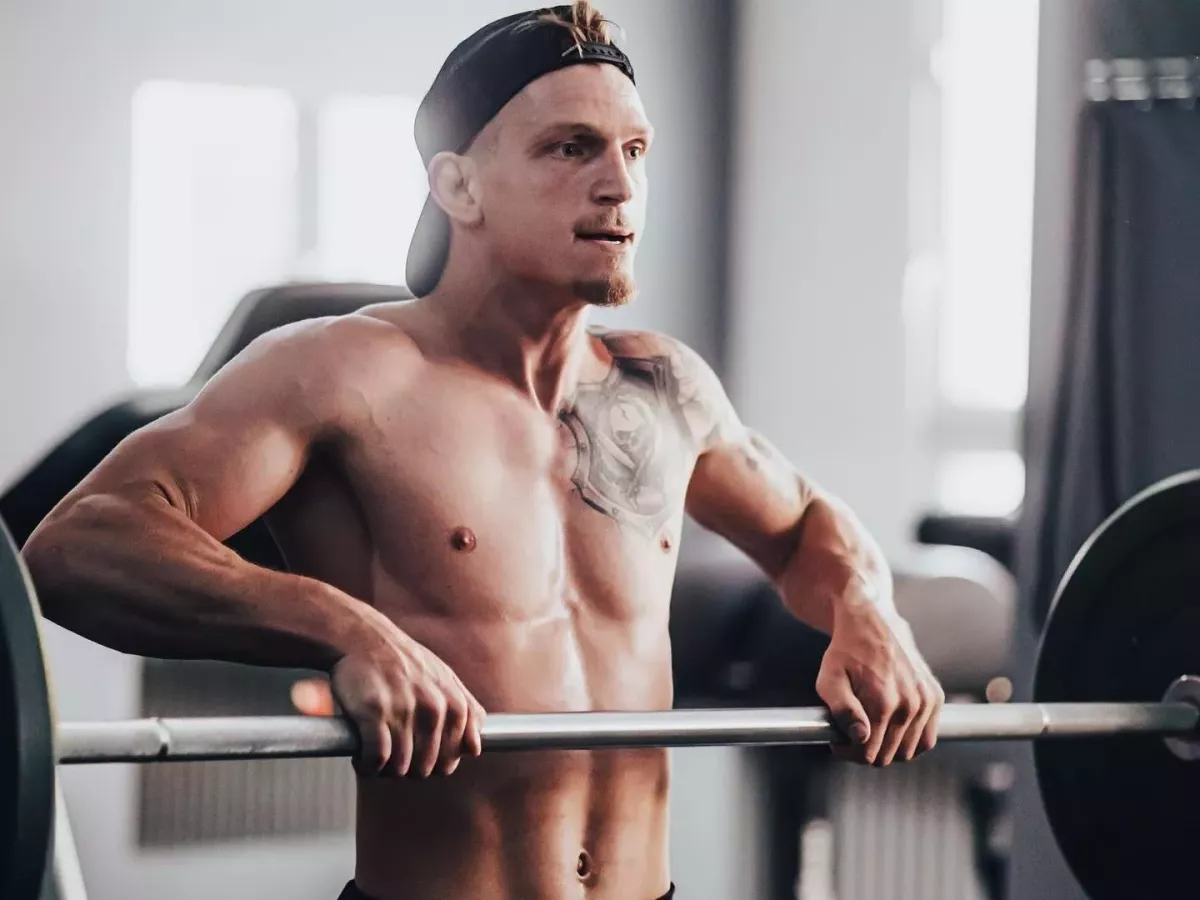 Dvořák řešil víza pro UFC, ale soupeře neměl. Pak dostal neporaženého Japonce