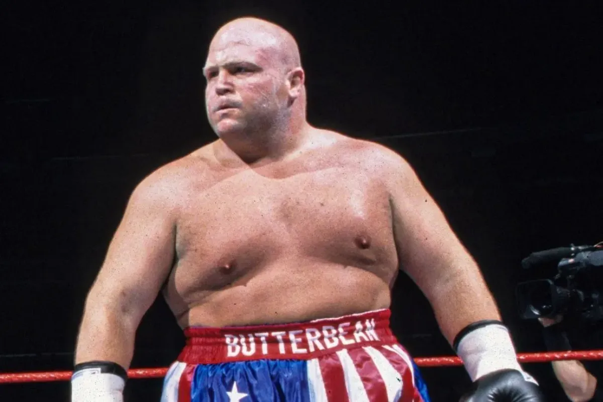 Gigant rozpoutal v ringu bouři. Po 29 sekundách byl konec