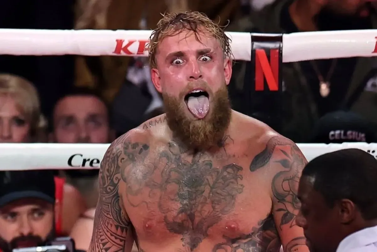 Jake Paul ukázal svůj miliardový ranč. V lesích buduje vlastní dráhu pro F1 a letiště