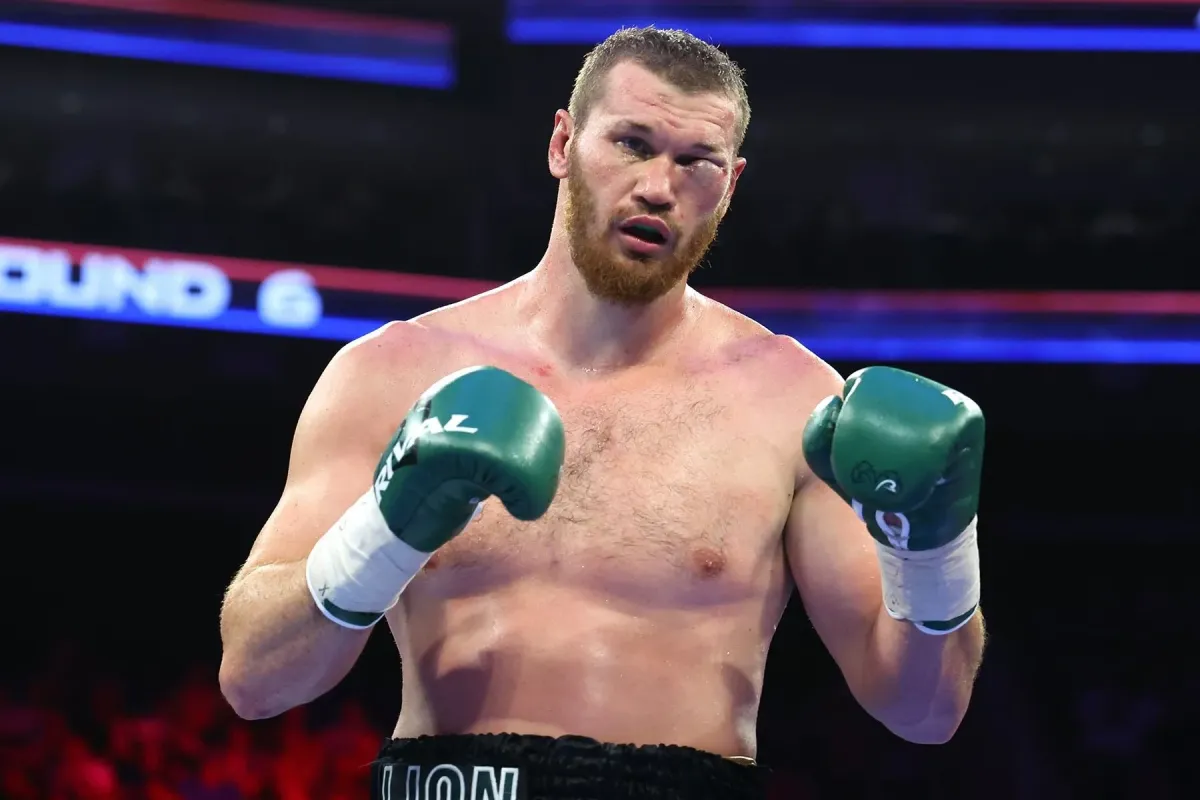 Je nejošklivější a nejděsivější, popsal Fury ruského obra, jenž chce šokovat svět