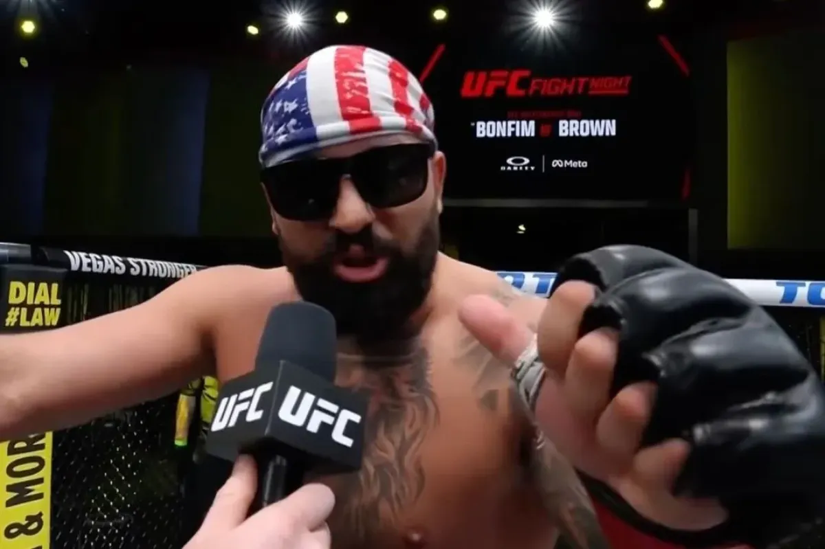 Jen sežeň peníze a jednoho dne už nebudu obtěžovat, pálí neporažená těžká váha UFC