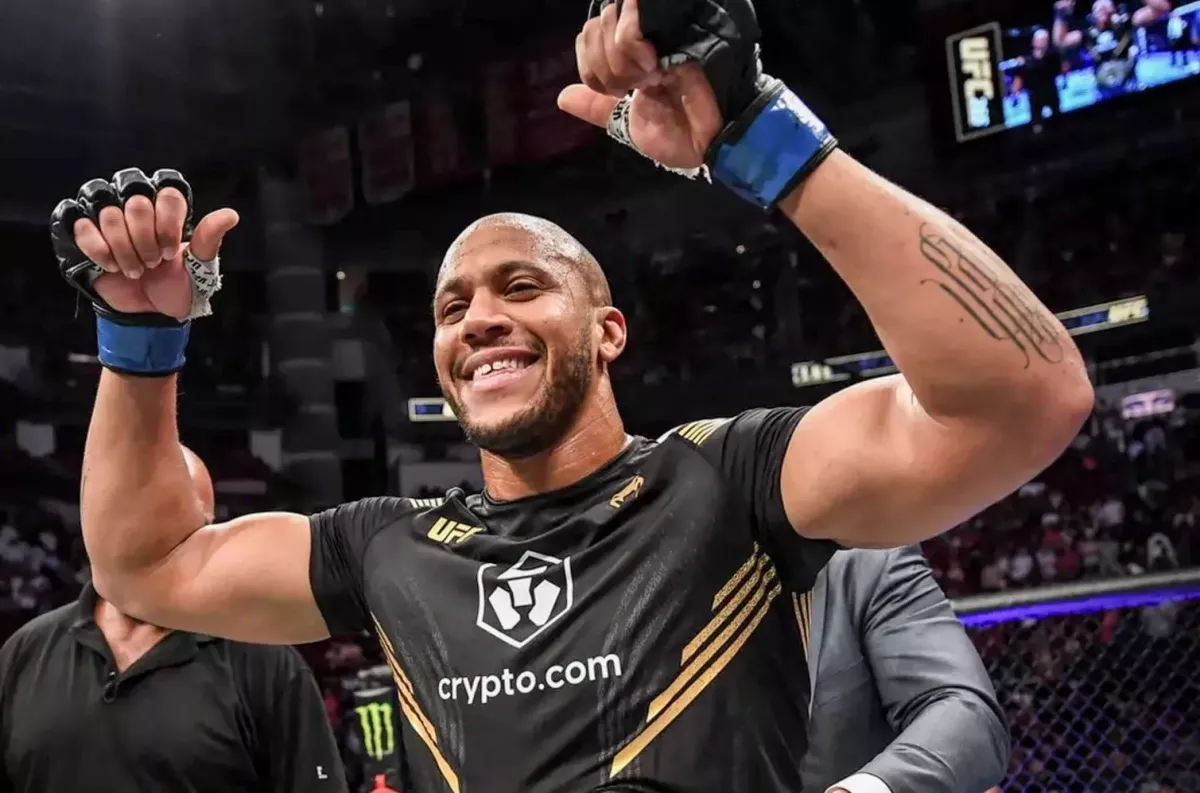 Jones byl neuvěřitelně silný, vzpomíná hvězda UFC na drtivou porážku