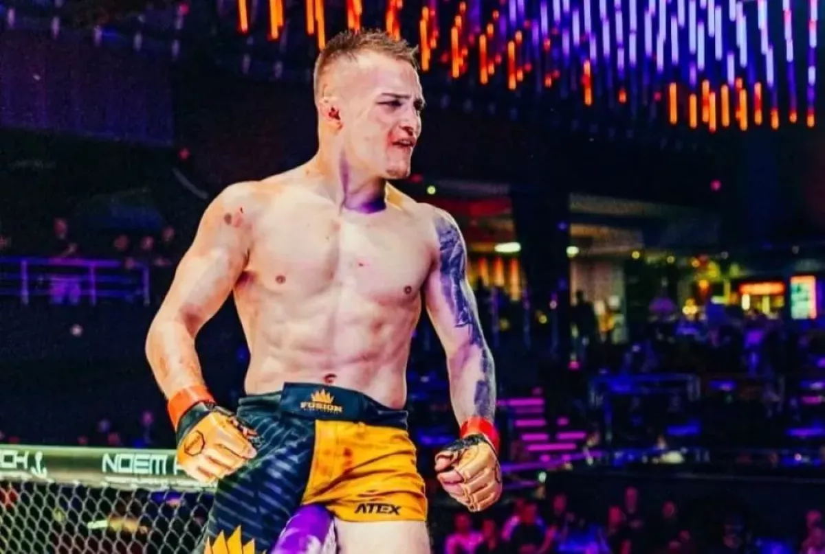 Každý den je zavřený v gymu a dře, ale má i plán B. Vzdělání se vyplatí