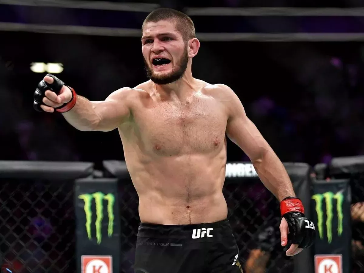 Kdo tohle čekal? Nurmagomedov nabídl kontroverznímu Paulovi smlouvu