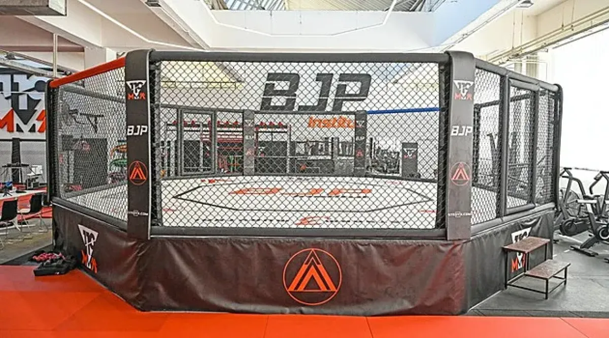 Kodex u dveří a vychytávky za miliony. Procházka ukázal místo, kde se připravuje