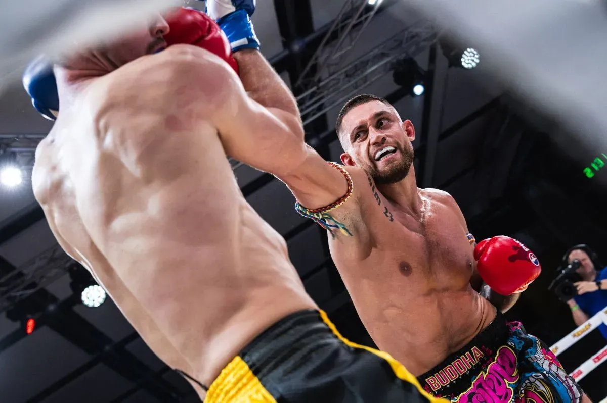 Kometa Oktagonu převlékla rukavice a doručila KO