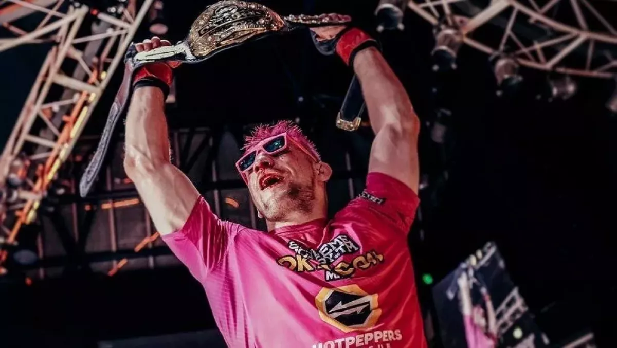 Král je jen jeden! Nekompromisní šampion splatil dluh a ustrážil svůj trůn