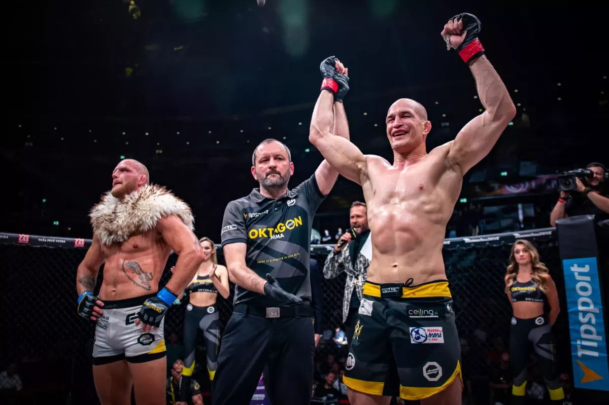 MMA pohádka napsala další kapitolu. Srdcem ji vypráví slovenský gladiátor. Teď ho čeká Vémola