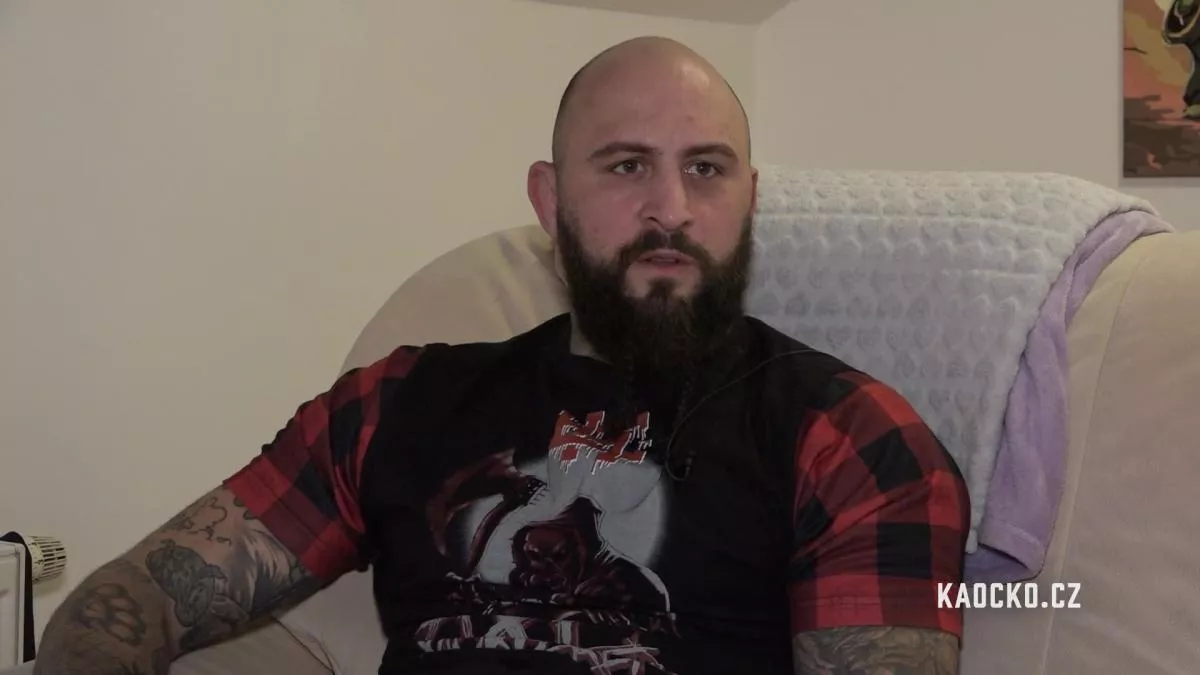 Martínek se postavil za Vémolu. Je to člověk z masa a kostí, má srdce. Kamaráda je potřeba podpořit