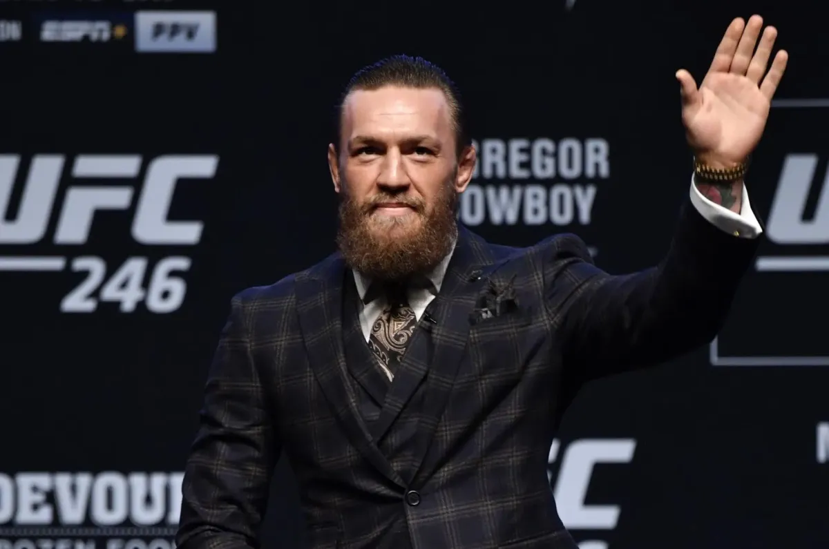 McGregor pomáhal bezdomovcům. Rozdával jídlo, oblečení, poslouchal bolestivé příběhy