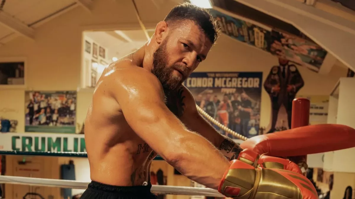 McGregor zkritizoval obranou techniku kolegy z UFC, na oplátku dostal pozvání na společný trénink do Thajska
