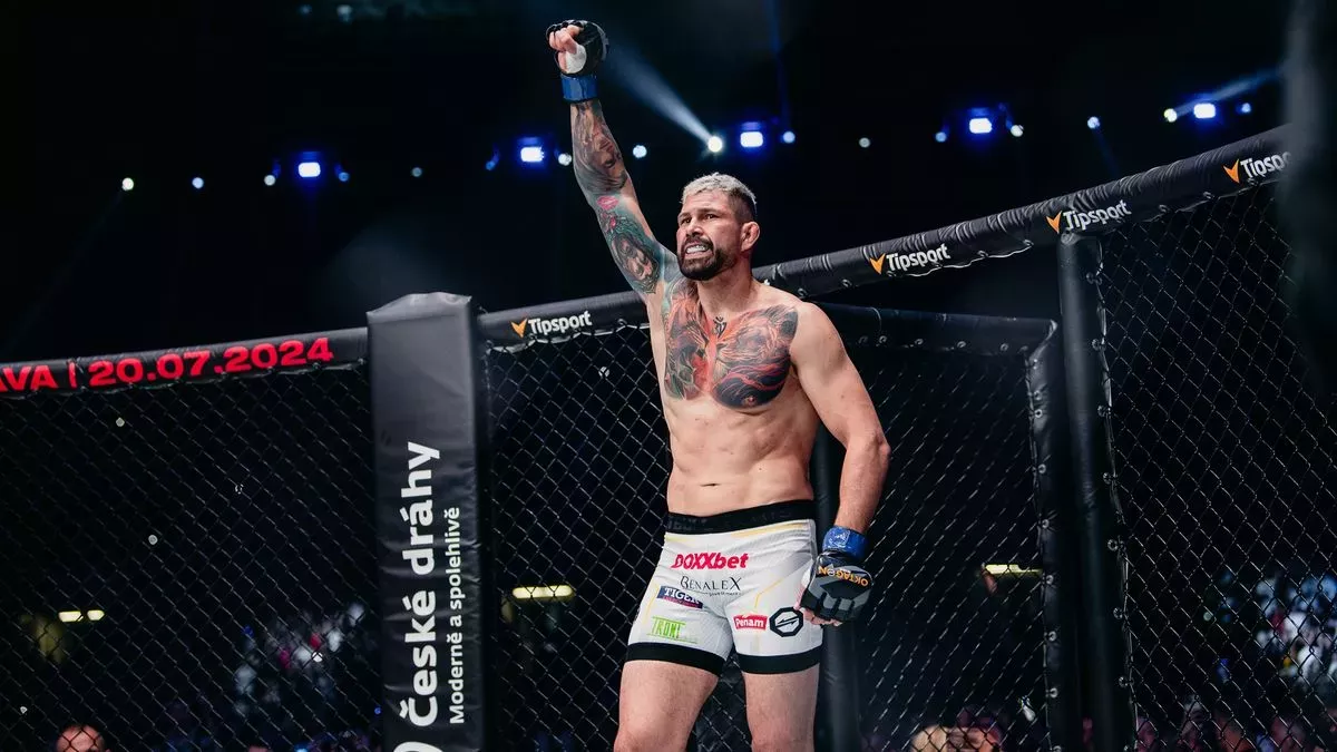 Na Végha se valí kritika, lákal na zrušenou trilogii. Jsem extrémně naštvaný, říká šéf Oktagonu