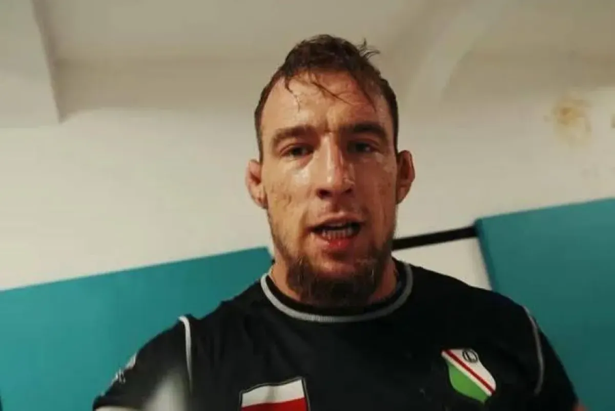 Na kemp přijel houkající sanitkou. Polského obra čeká debut v RFA