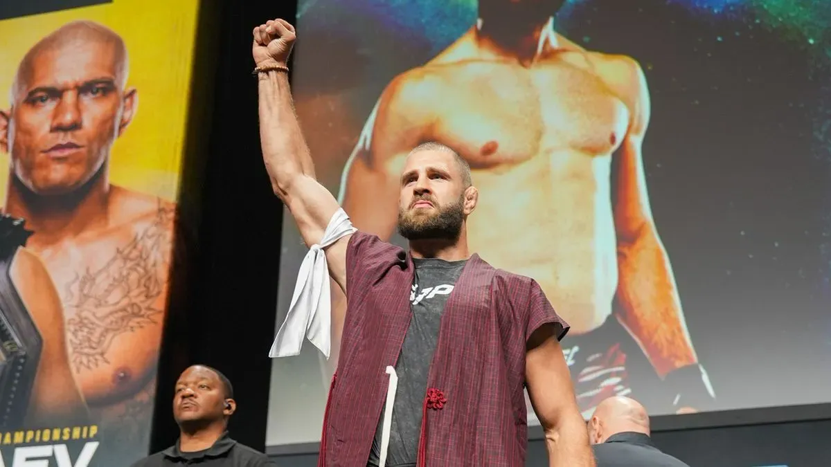 Naváženo. Procházka ukázal formu před bojem, má přes 93 kilo