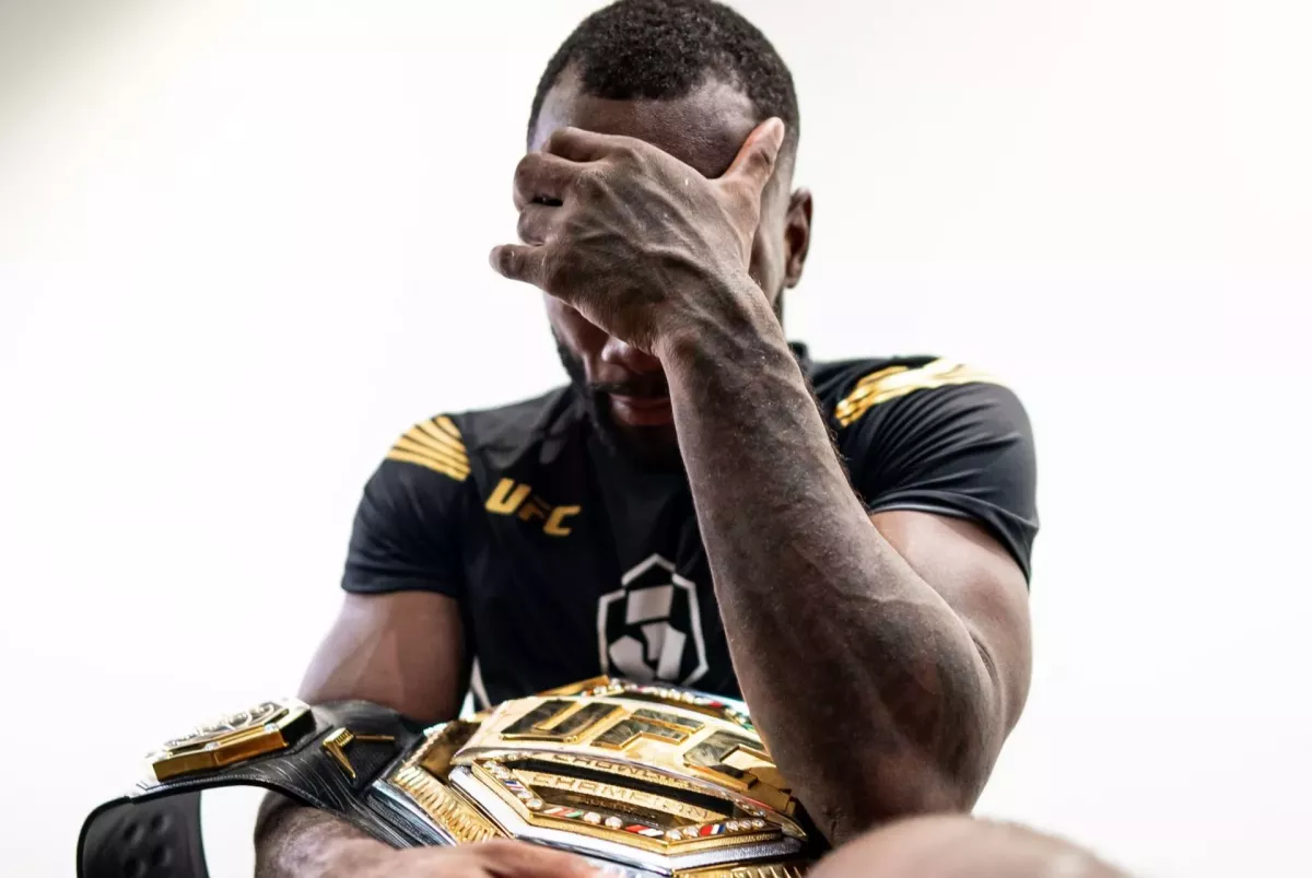 Nekrolog, bolest v srdci i slova podpory. Jak svět reagoval na popravu nejlepšího v UFC?