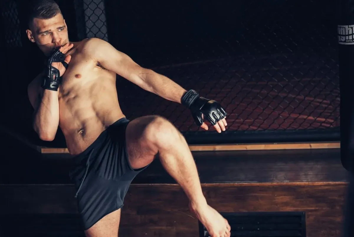 Nemůžu si stěžovat na sparingy v Reinders gymu, máme top třídu, říká před profi debutem Havel