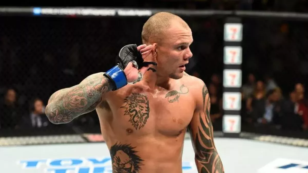 "Není to žádný strašák", tvrdí Anthony Smith před soubojem s Ankalaevem, vítěz by se brzy mohl utkat s Procházkou