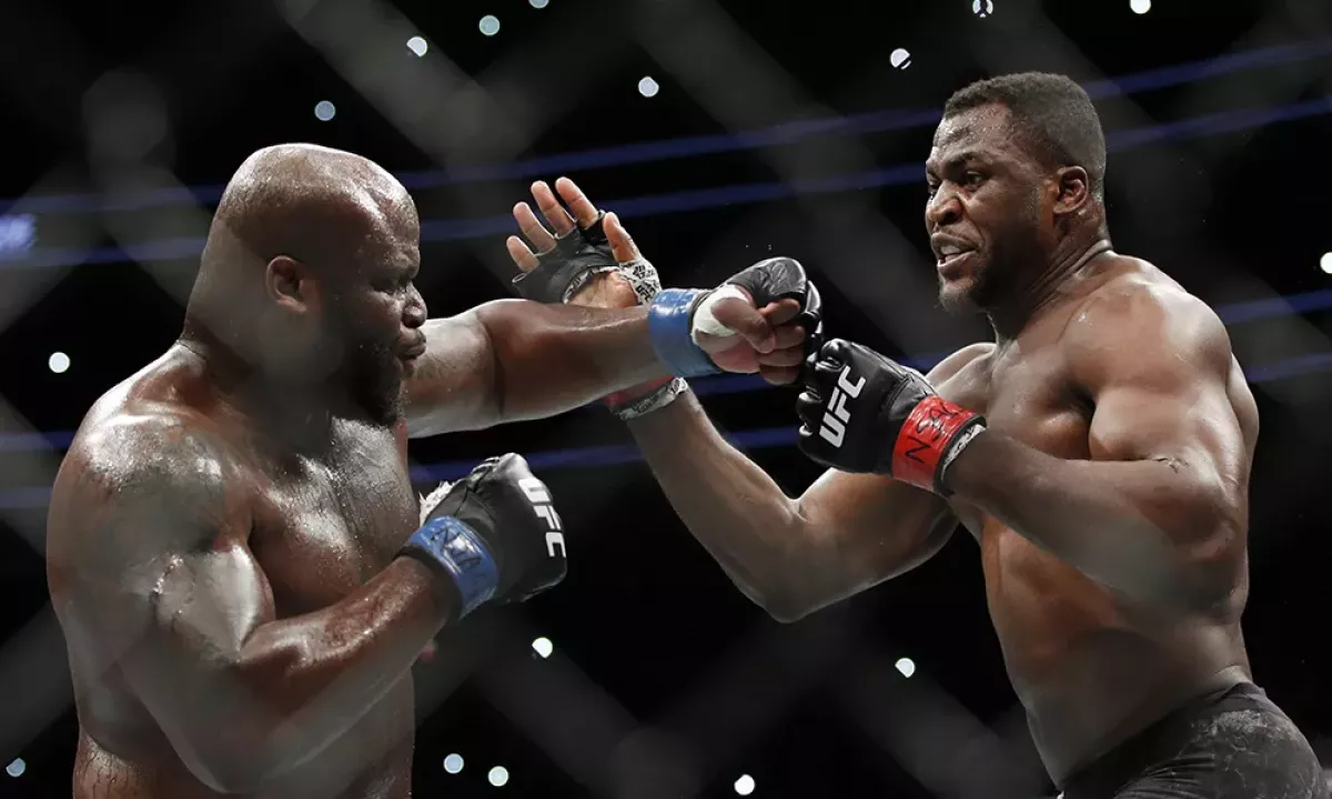 Ngannou je jako Mike Tyson, jak proti němu stojíte v kleci, bojíte se o svůj život, tvrdí trenér