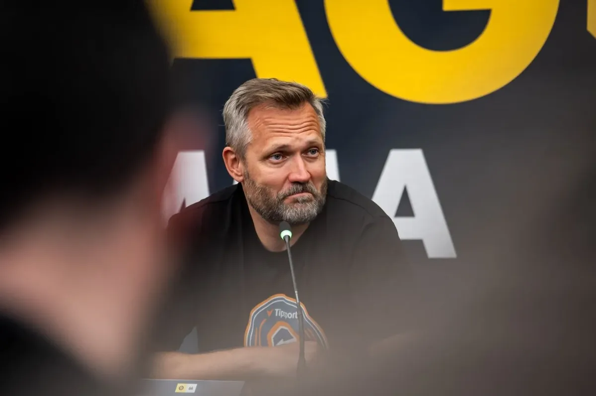 Novotný vysvětlil spor s Neandrtálcem. Nerespektoval pravidla, ochranka musela jednat