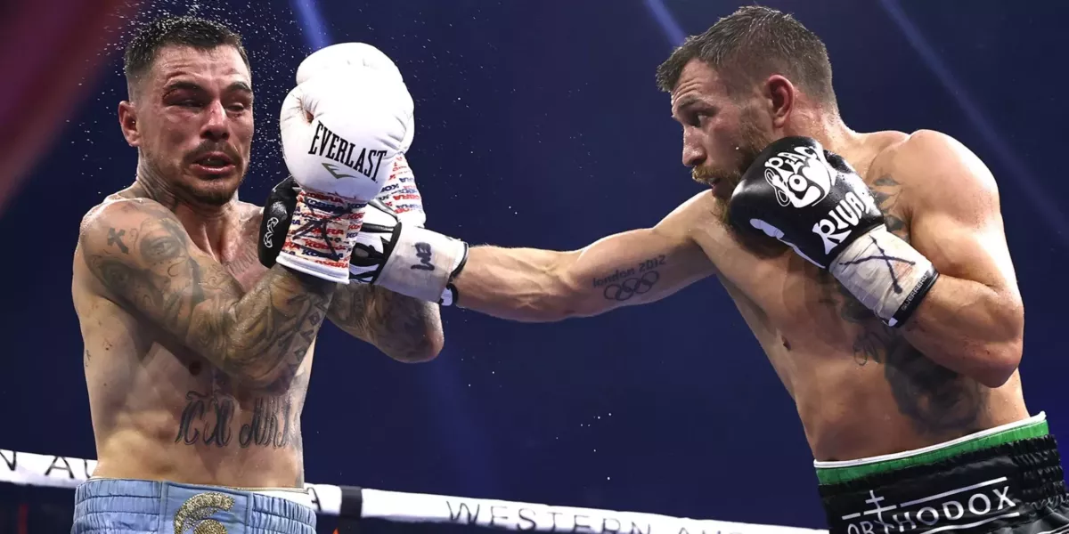 Olympijský vítěz Lomachenko zničil Kambosose a slaví další titul!