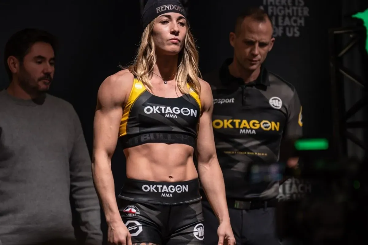 Ostrý staredown v bikinách. Bývalá zápasnice Oktagonu opět budí rozruch