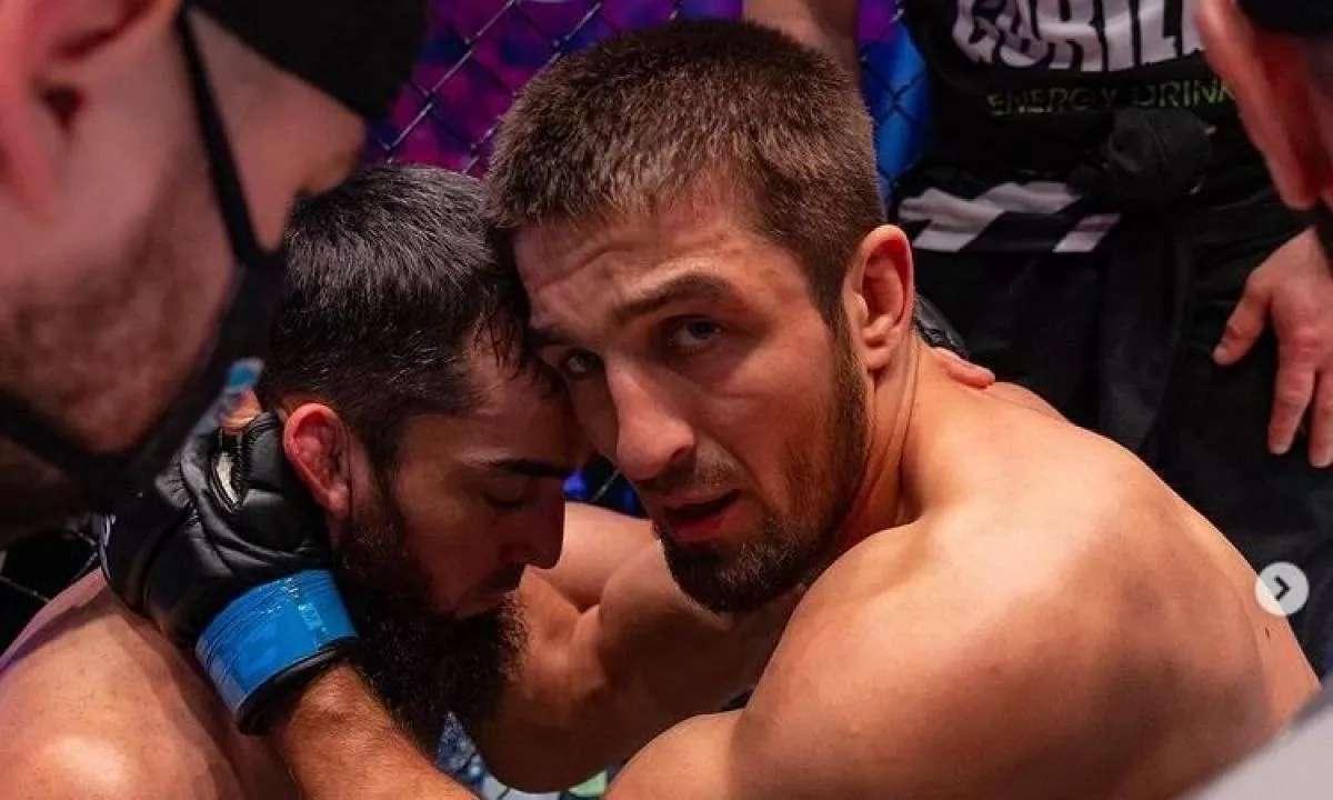 Otočka a kop, který nemilosrdně trefil. Vše viděl Nurmagomedov. Co neporažený Rus plánuje?