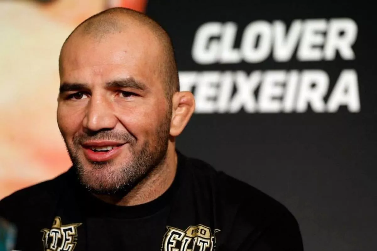 Pohádka nekončí, šampion UFC s úsměvem na rtu stále cítí lásku k boji