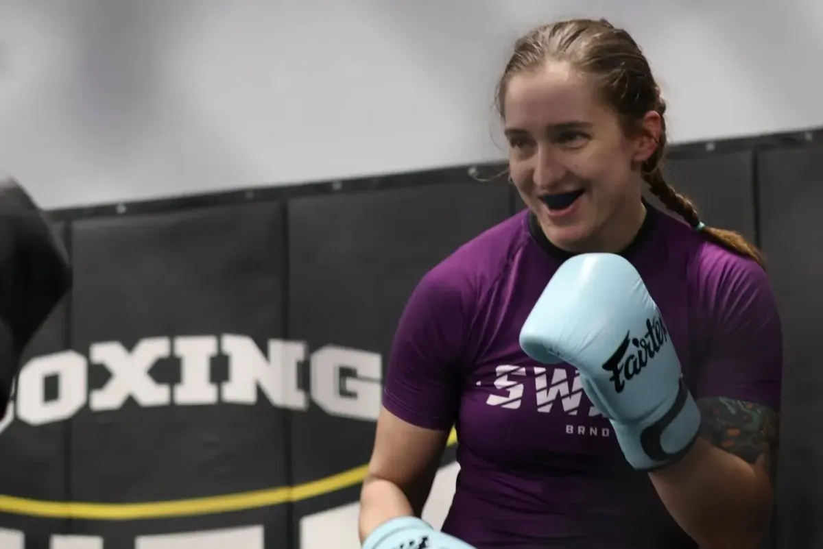 Praha žasla. Kopačka na hlavu a zápasnice šla k zemi