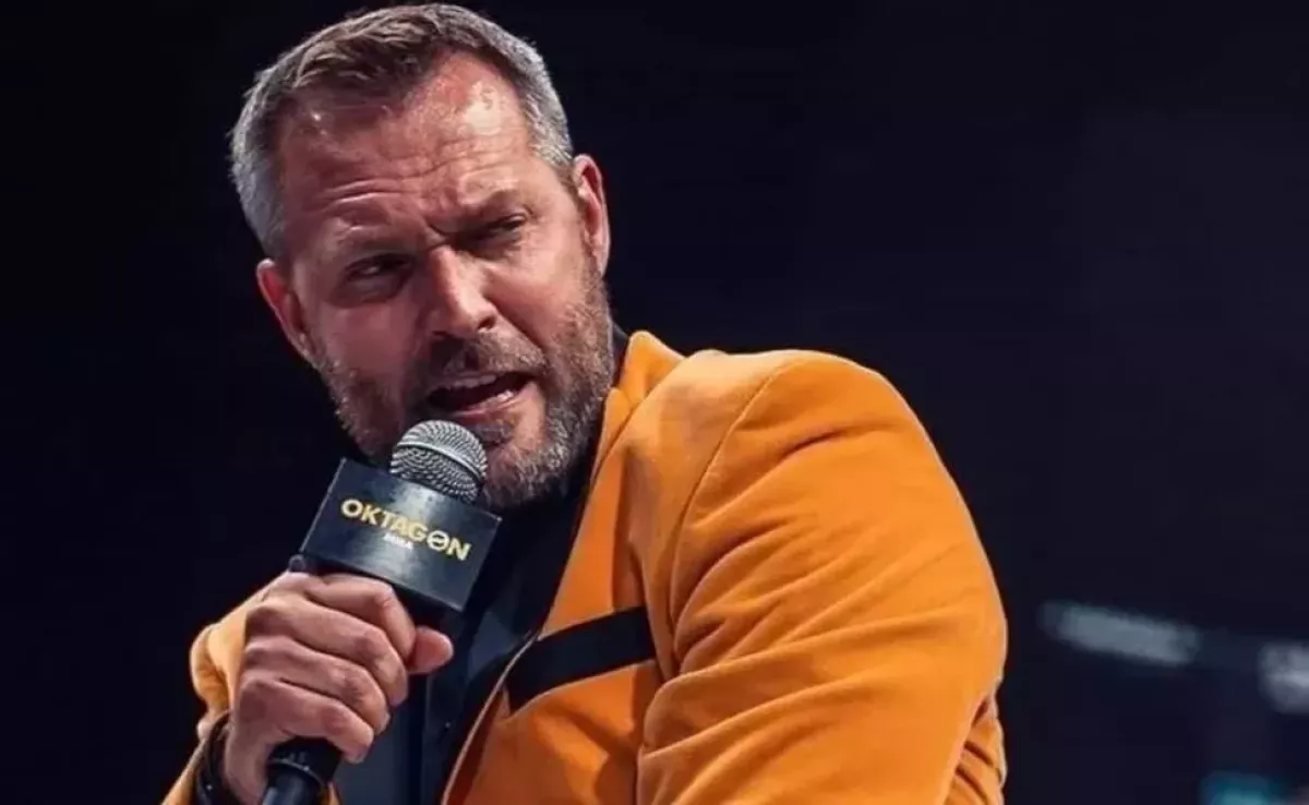 Před týdnem kroutil nad jeho počínáním hlavou, teď ho Novotný vítá v Oktagonu