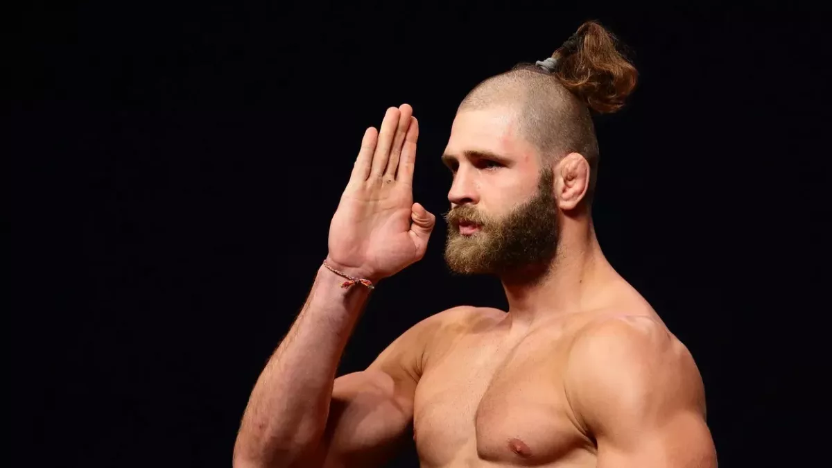 Přepište dějiny českého MMA, Procházka je šampionem UFC!