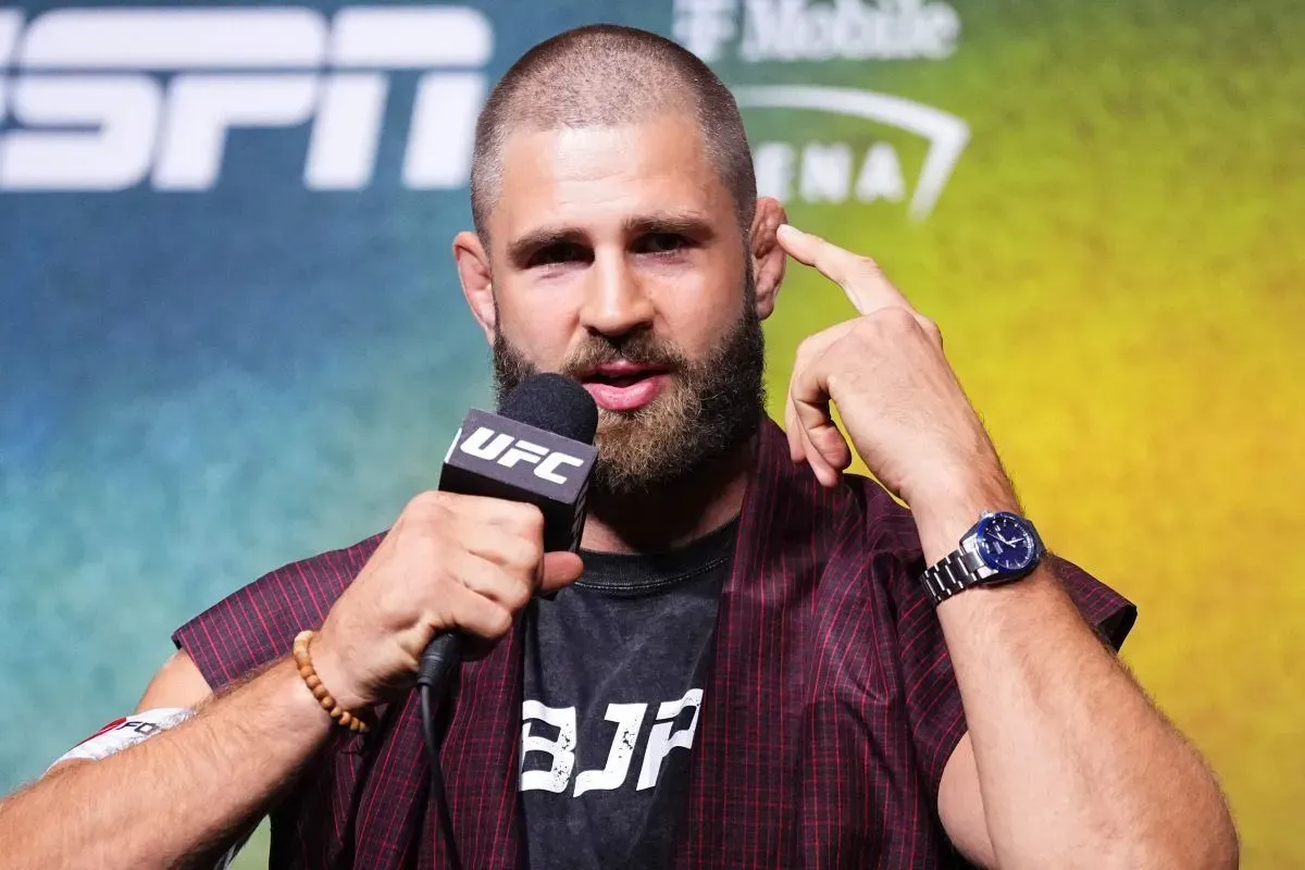 Procházka popsal své shazování a legenda UFC se nestačila divit