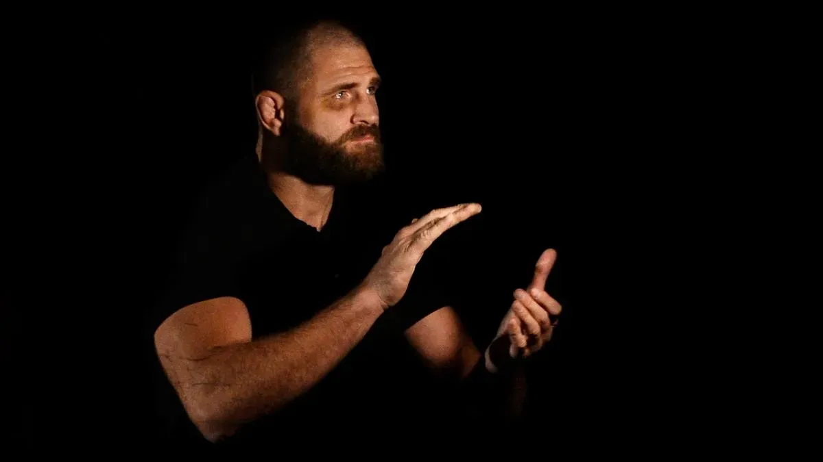 Procházka přednášel před vyprodanou arénou Komety, misi na Antarktidě možná zruší