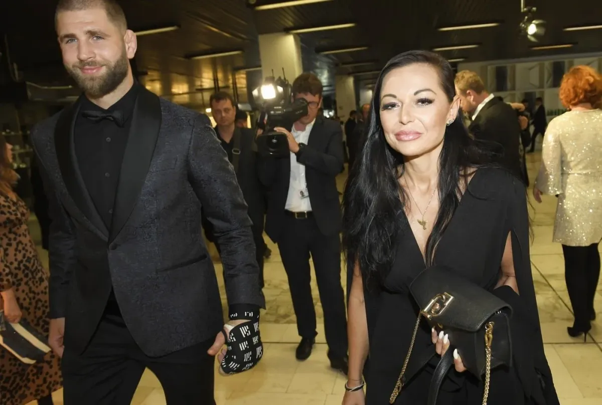 Procházka řeší jméno dcery. Vnitřně je ohromně šťastný