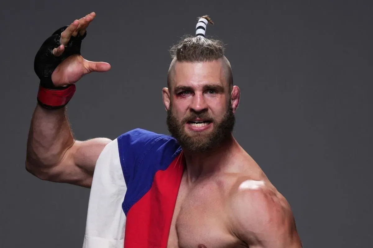 Procházka se měl utkat s neporaženým postrachem. Bylo to domluvené, tvrdí Novotný