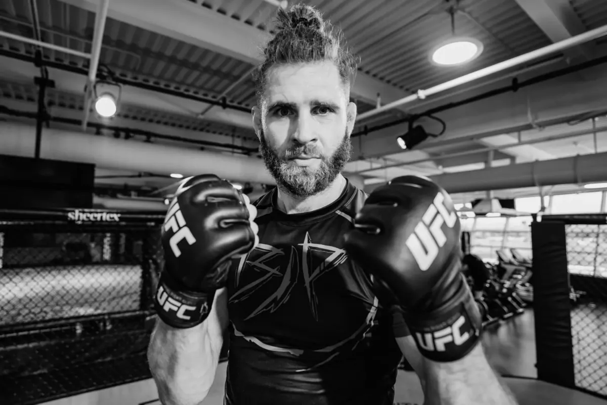 Raubíř se srdcem na pravém místě stoupá na nejvyšší horu MMA
