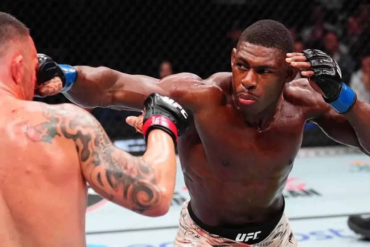 Rozdíly v UFC. Mexičanka bojovala s dírou v hlavě, Američan dostal stopku kvůli víčka