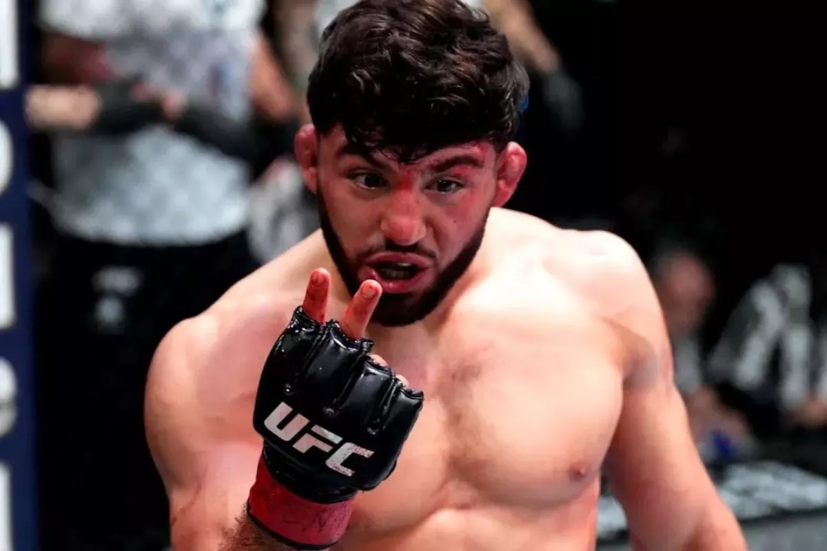 Rozepře s fanouškem ho přišla draho. Divočák z UFC dostal trest i naději