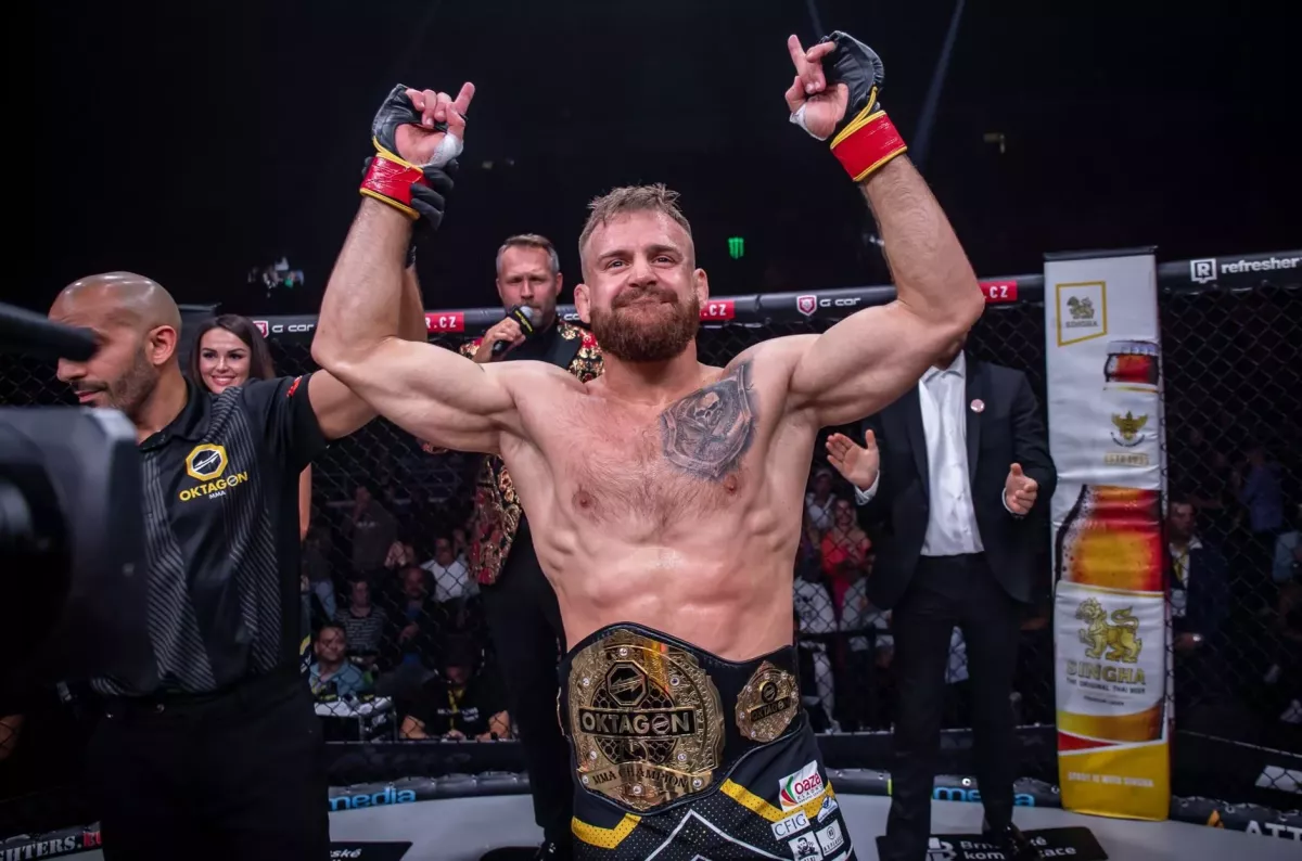 Šampion Kincl dostal jméno, které všichni netrpělivě čekali. Jde do titulové řežby s Vémolou!